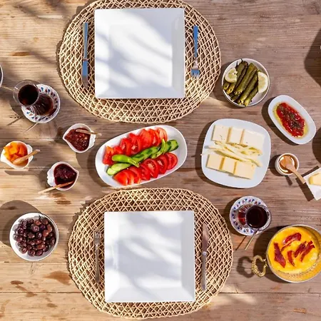 Melekaki Alaçatı Hotel 2*