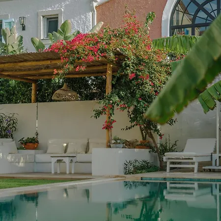 Melekaki Alaçatı 2*