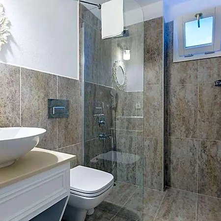 Melekaki Alacati 2*
