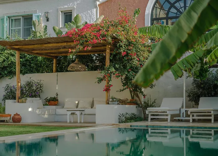 Melekaki Alaçatı 2*